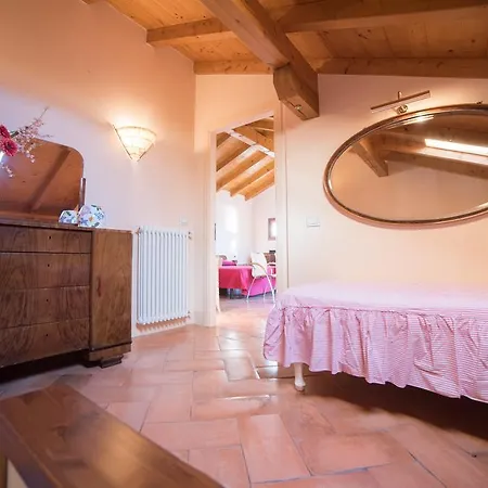 Romantic Nido Con Piscina Condivisa Villa